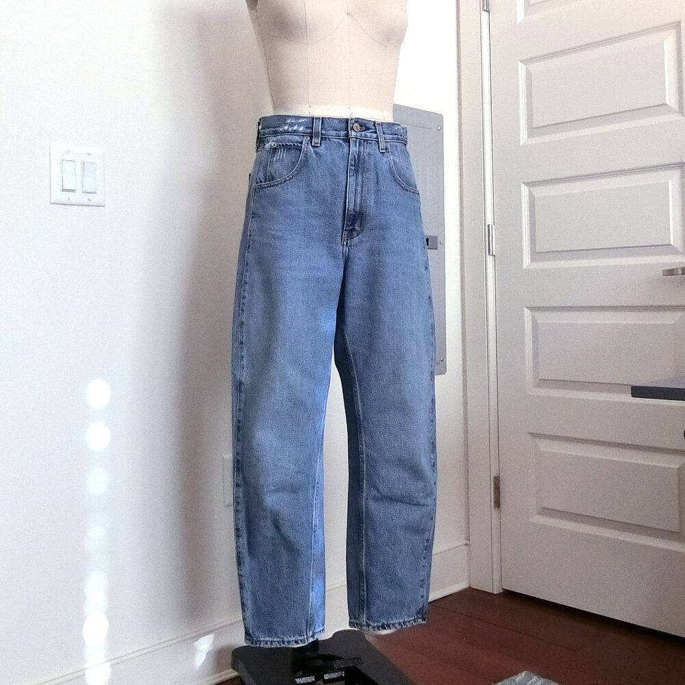 BDG Urban Outfitters High-Rise Carrot Jeans Size 30